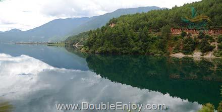 ทัวร์ลี่เจียง ทะเลสาบหลูกู ภูเขาหิมะมังกรหยก 5 วัน 4 คืน (MU)