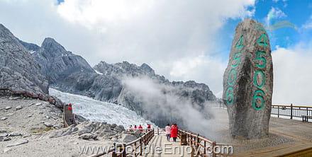 โปรแกรมทัวร์คุนหมิง ต้าหลี่ ลี่เจียง แชงกรีล่า ภูเขาหิมะมังกรหยก 6 วัน 5 คืน (TG + บินภายใน) - ไม่เข้าร้านรัฐบาล